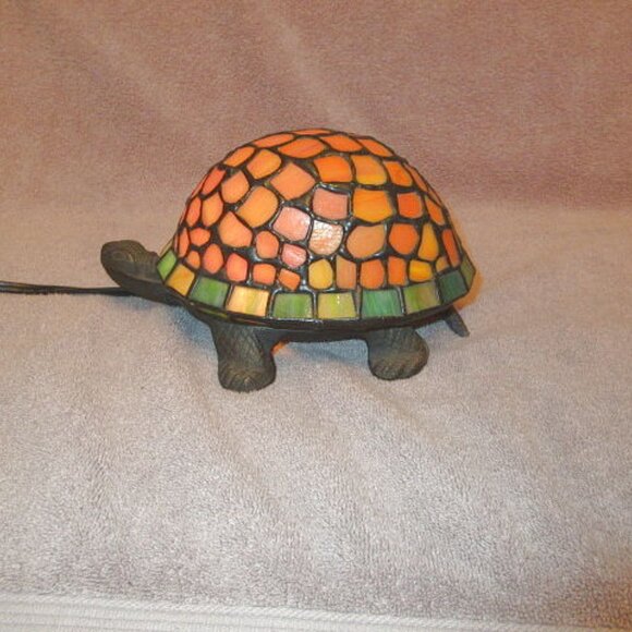 Vtg Tiffany Style Stained Glass Turtle Accent Lamp 9" Night Light On Off Switch - Picture 4 of 9